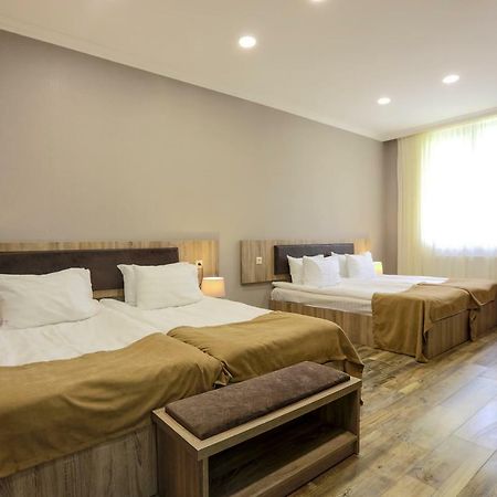 Suntower Hotel เมสเตีย ภายนอก รูปภาพ