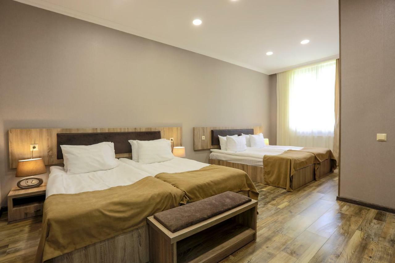 Suntower Hotel เมสเตีย ภายนอก รูปภาพ